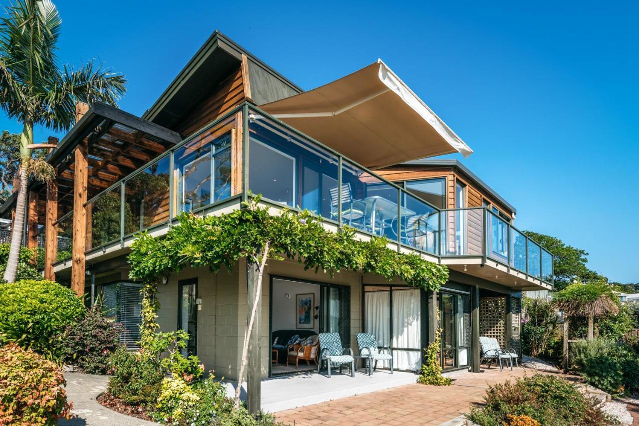 Seadream Villa Oneroa Exterior photo