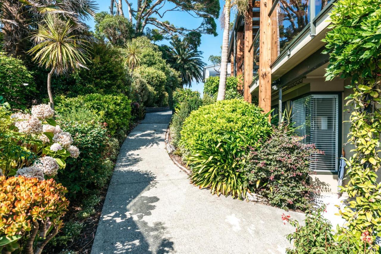 Seadream Villa Oneroa Exterior photo